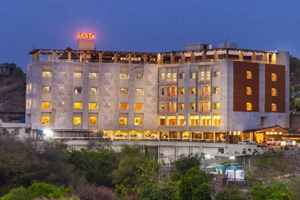 Escorts Service Radisson Blu Udaipur Palace Resort and Spa